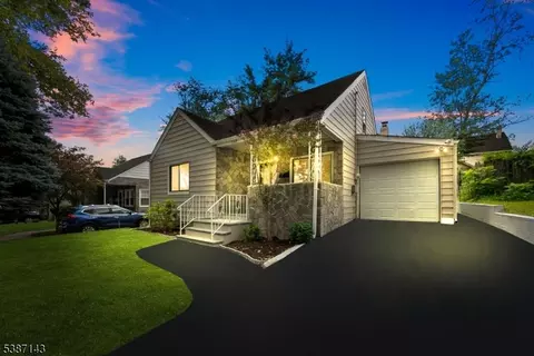 1048 Chester St, Hillside, NJ 07205