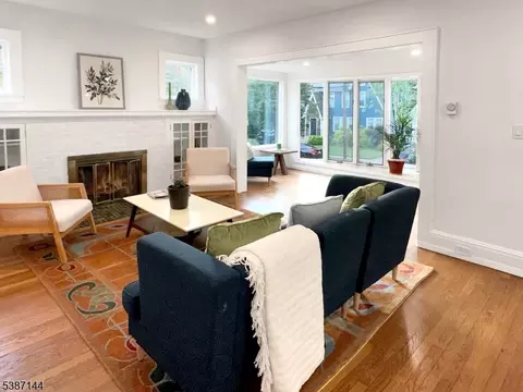 24 Manley Ter, Maplewood, NJ 07040