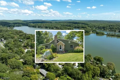 203 Wiscasset Rd, Highland Lakes, NJ 07422