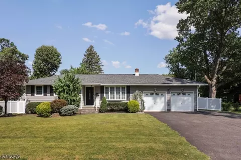 1260 S 10th St, South Plainfield, NJ 07080