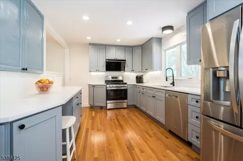 36 Shadow Ln, Berkeley Heights, NJ 07922 photo 6