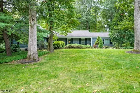 1116 Cambridge Ln, Bridgewater, NJ 08807