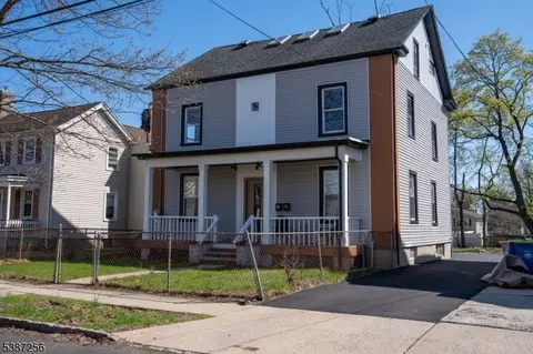 40 3rd St, Somerville, NJ 08876