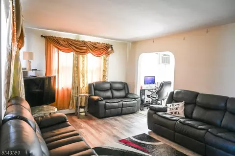 12 Old Post Rd, Edison, NJ 08817 photo 5