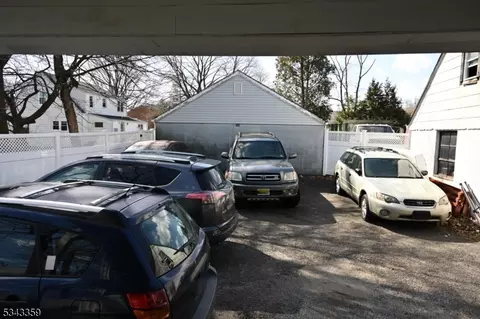 12 Old Post Rd, Edison, NJ 08817 photo 16