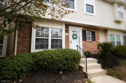 342 Smithwold Rd, Somerset, NJ 08873