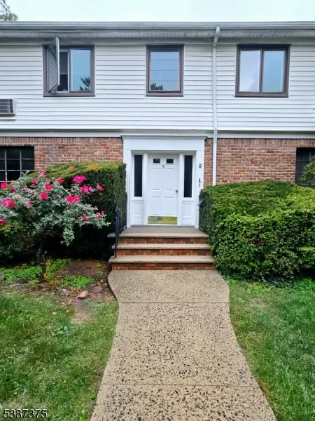 5 Stone Hill Rd # D, Springfield, NJ 07081