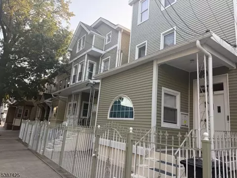 136 Garside St, Newark, NJ 07104
