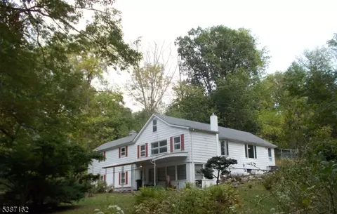80 Ridgeway Ave, Blairstown, NJ 07825