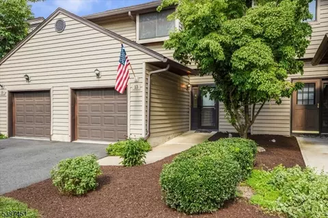 13 Cardinal Ln #13, Newton, NJ 07860