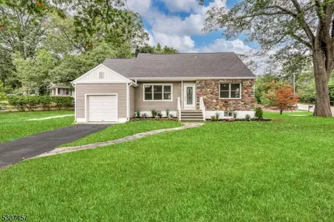 2 W Lake Shore Dr, Rockaway, NJ 07866