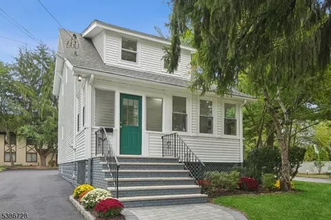 188 Burnett Ave, Maplewood, NJ 07040