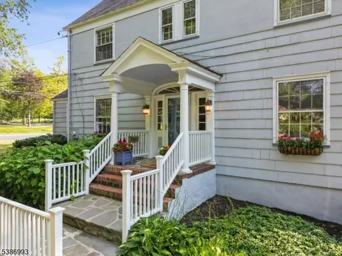 537 Summit Ave, Maplewood, NJ 07040