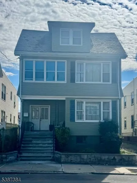 176 Hobson St, Newark, NJ 07112