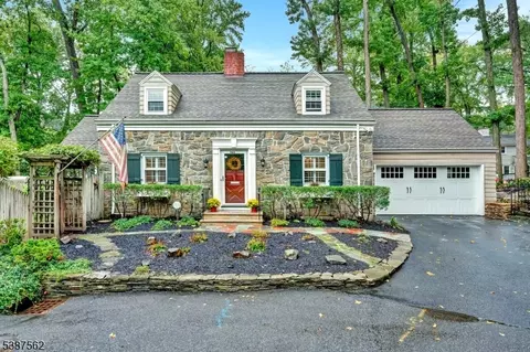 965 Hilltop Rd, Plainfield, NJ 07060