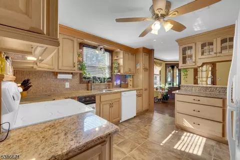 1360 Belleview Ave, Plainfield, NJ 07060 photo 13