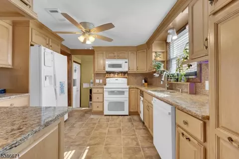 1360 Belleview Ave, Plainfield, NJ 07060 photo 12