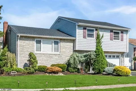 2316 Old Grove Rd, Linden, NJ 07036