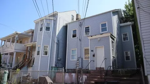 83 Madison St, Paterson, NJ 07501