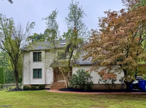 11 Andover Ave, Bridgewater, NJ 08807