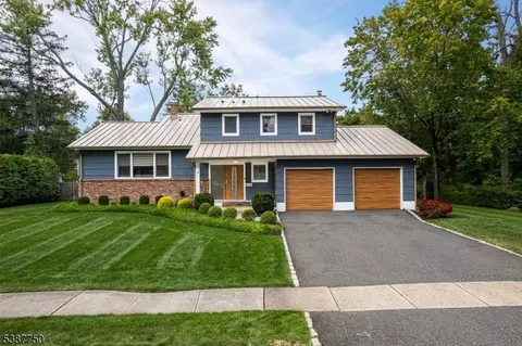 57 Parrott Mill Rd, Chatham, NJ 07928