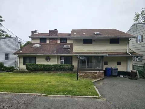 6 Shawnee Trl, Denville, NJ 07834