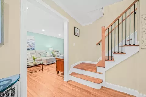 20 Knight Rd, Wayne, NJ 07470 photo 3