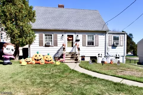 18 Durrell St, Verona, NJ 07044