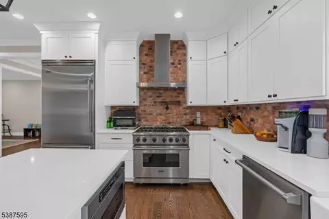 37 Wade Dr, Summit, NJ 07901 photo 12