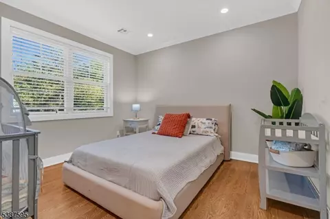 Bedroom - 37 Wade Dr, Summit, NJ 07901 photo 6 of 6