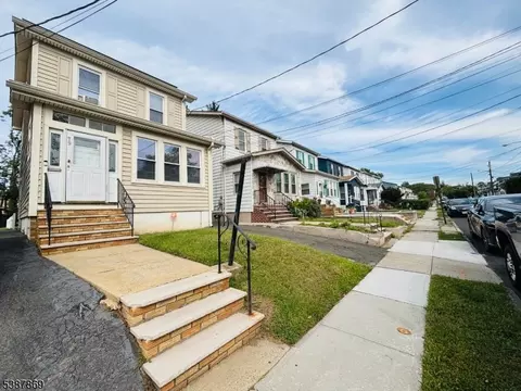 79 Coolidge St, Irvington, NJ 07111