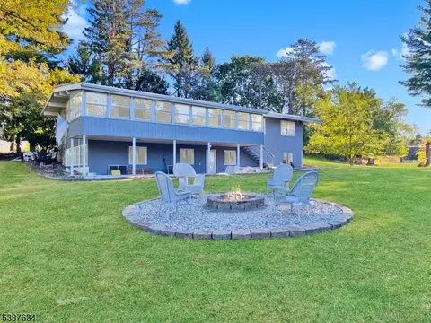 21 Plane Hill Rd, Washington, NJ 07882