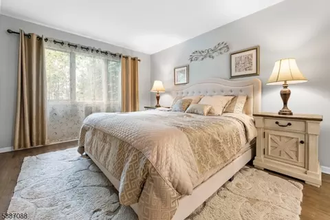 32 Greenup Ct, Wayne, NJ 07470 photo 18