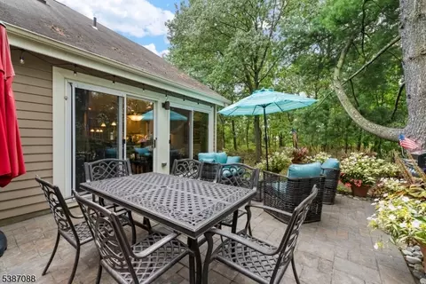 32 Greenup Ct, Wayne, NJ 07470 photo 37