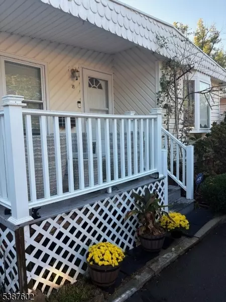 18 3rd St, Wayne, NJ 07470