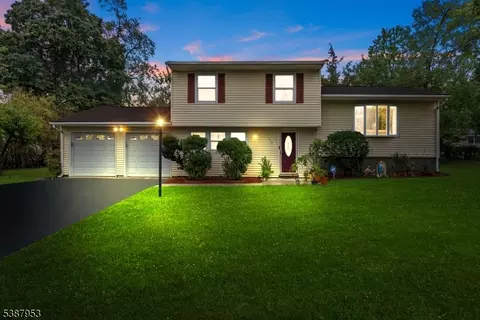 532 Shirley Pkwy, Piscataway, NJ 08854