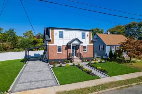 197 Roosevelt Ave, Elmwood Park, NJ 07407