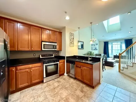 6402 Brookhaven Ct #6402, Riverdale, NJ 07457