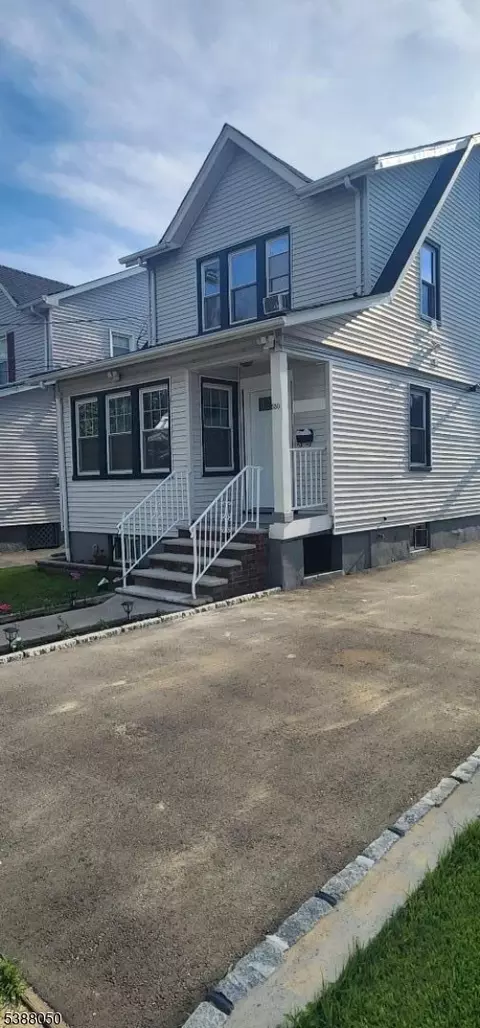 530 Drake Ave, Roselle, NJ 07203