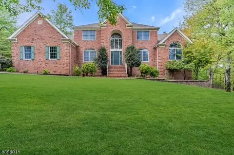64 Murray Dr, Hillsborough, NJ 08844