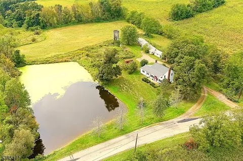 37 Rose Morrow Rd, Wantage, NJ 07461