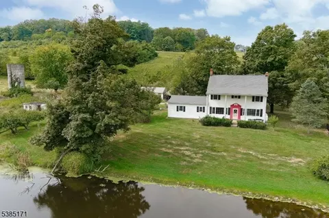 37 Rose Morrow Rd, Wantage, NJ 07461