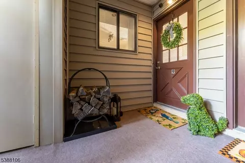 9 N Slope, Clinton, NJ 08809