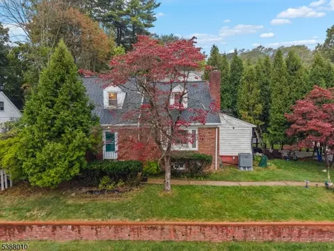 5 Whitman St, West Orange, NJ 07052