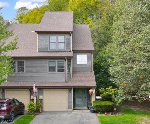 30 Concord Rd #30H, West Milford, NJ 07480