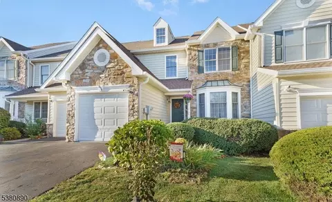 254 Patriot Hill Dr, Basking Ridge, NJ 07920