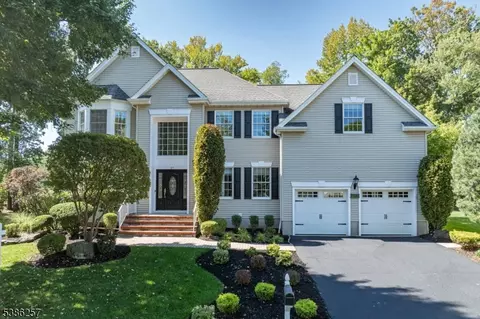 57 Rambling Dr, Scotch Plains, NJ 07076