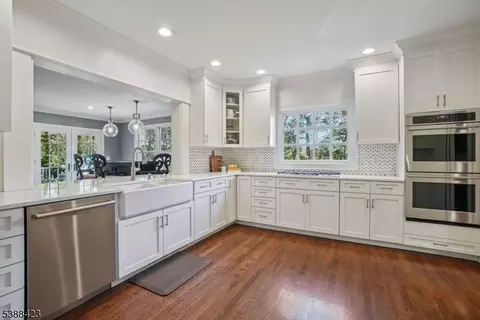 30 Wildwood Ln, Summit, NJ 07901 photo 8
