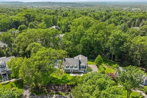 30 Wildwood Ln, Summit, NJ 07901 photo 28