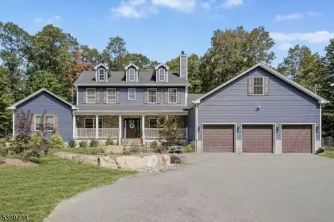 66 Taylortown Rd, Montville, NJ 07045